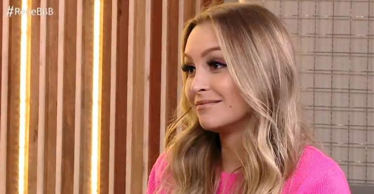 Carla Diaz garante que se apaixonou por Arthur, mas afirma: ”Quando ele sair é outra coisa”