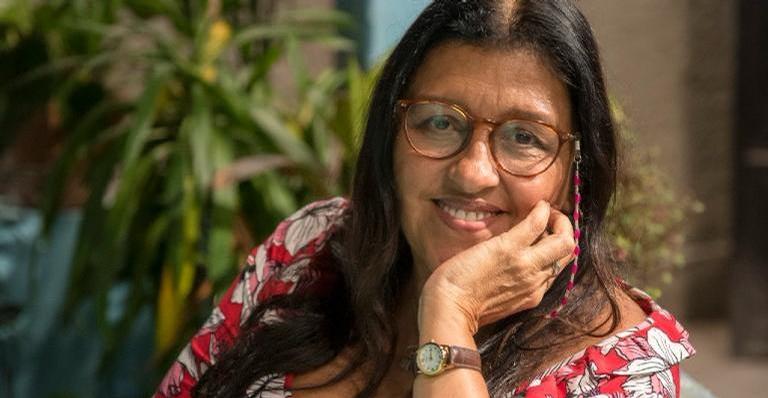 Regina Casé se emociona ao compartilhar cena de ‘Amor de Mãe’: ”Parece que acabei de parir”