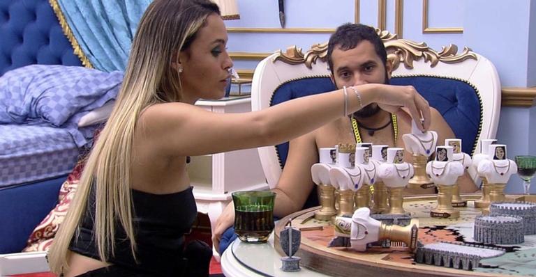 BBB21: Sarah revela que indicará Juliette se for líder: ”Acho que ela está atuando!”