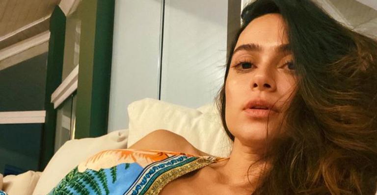 Thaila Ayala vive momento de reflexão ao interagir com cavalos: ”Um intensivo do olhar pra dentro”