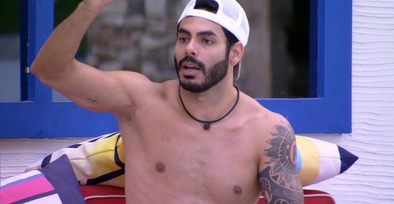 BBB21: Rodolffo desabafa sobre ter sido indicado ao paredão por Gilberto: ”Facada nas costas”