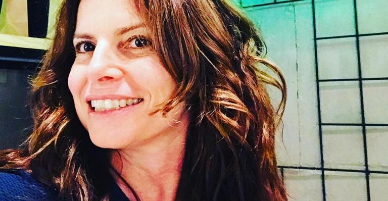 Debora Bloch comemora vacinação do pai, Jonas Bloch: ”Viva o SUS”