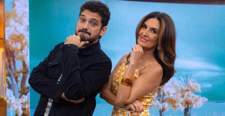 Fátima Bernardes posa ao lado de André Curvello e agradece: ”Obrigada pela companhia”