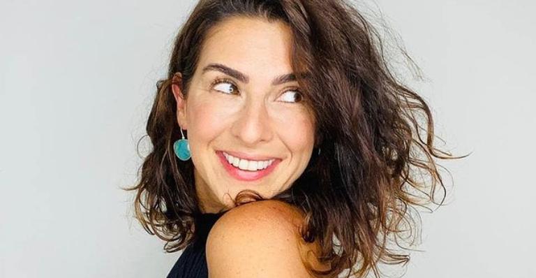 Fernanda Paes Leme relembra ensaio fotográfico icônico e brinca sobre posição: ”Travei”