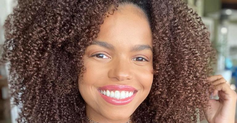 Jeniffer Nascimento celebra compra carro novo: ”Realizando um sonho”