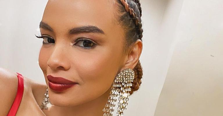 Lucy Ramos relembra sua personagem em ‘Cordel Encantado’: ”Já vai completar 10 anos”