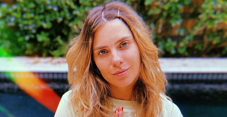 Sextou! Carolina Dieckmann surge lindíssima em cliques de biquíni: ”Gata demais”