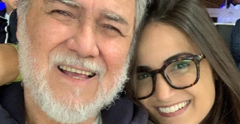 Mari Palma relembra momento ao lado do pai e se declara: ”Amor da minha vida”