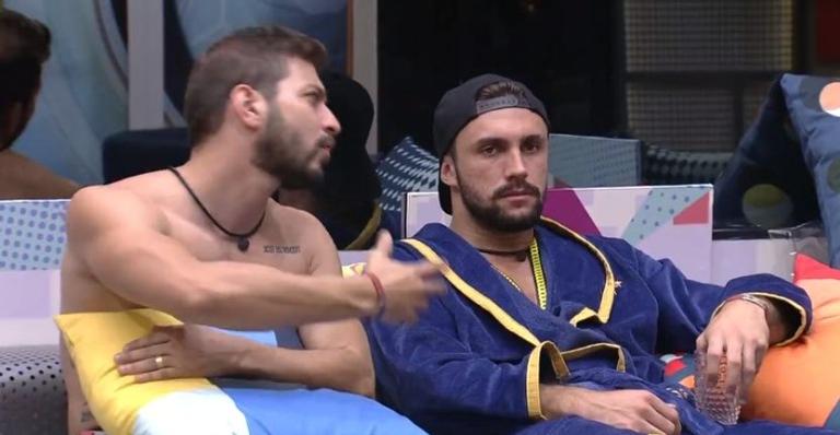 BBB21: Arthur se arrepende de colocar Fiuk no Vip e dispara: ”To pensando em indicar o cara”