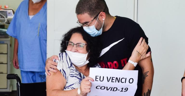 Mãe de Yudi Tamashiro recebe alta do hospital após internação por Covid-19