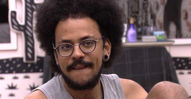 Agência de Preta Gil contrata João Luiz do BBB 21!