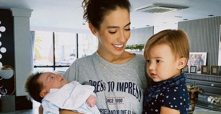 Gabi Brandt derrete corações ao compartilhar clique inédito de seu filho caçula