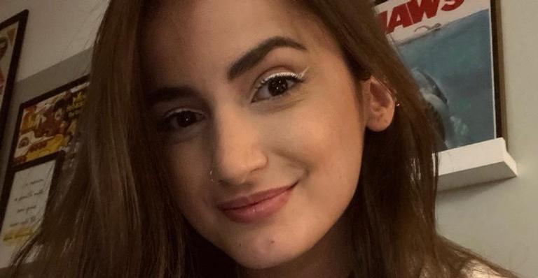 Mari Palma faz piada com segundo aniversário na pandemia
