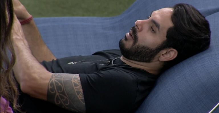 BBB21: Rodolffo abre o jogo para Juliette: ”Juntaram os dois para sentar a borracha em você”