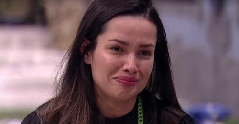 BBB21: Juliette desabafa com Camilla e diz que não recebe carinho