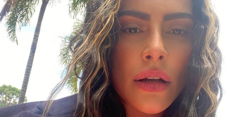 Cleo dá o que falar ao resgatar sequência de cliques conceituais: ”Um tbt fora de hora”