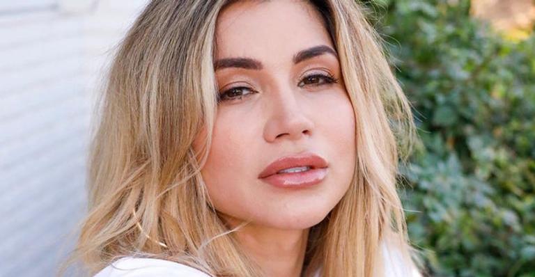 Dani Souza impressiona e mostra tratamento facial feito com placenta