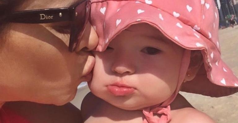 Dany Bananinha celebra um ano da filha, Lara: ”Serei sua melhor amiga e sua incentivadora”