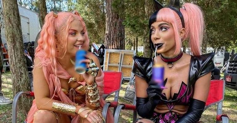 Luísa Sonza parabeniza Anitta pelo aniversário de 28 anos: ”Tudo de melhor na tua vida!”