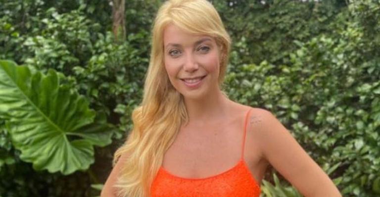 Luiza Possi surge sorridente na web e recebe uma chuva de elogios de fãs: ”Linda demais”