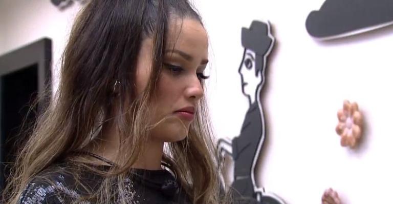 BBB21: Após eliminação de Sarah, Juliette consola Gilberto: ”Não vou excluir você”