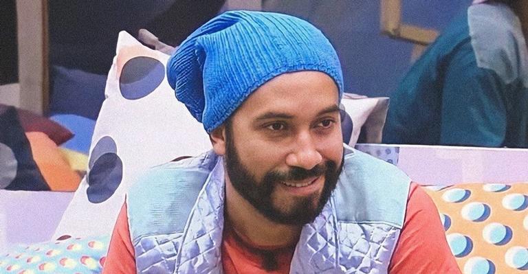 BBB21: Após saída de Sarah, Gilberto radicaliza o visual e raspa a barba; confira