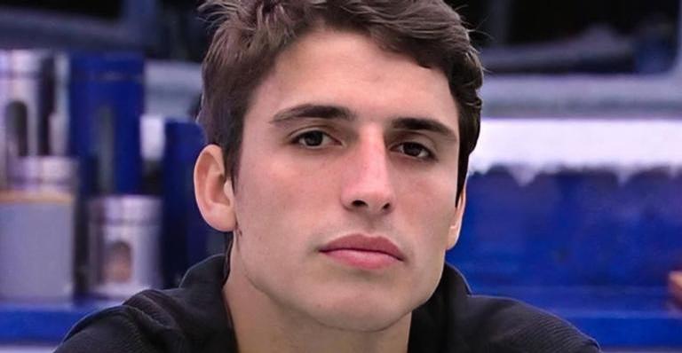 Felipe Prior relembra paredão histórico no BBB20 e agradece carinho: ”Amo vocês”