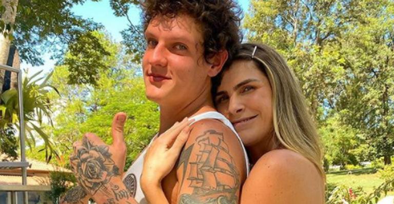 Influencer Julia Faria revela sexo do seu primeiro filho