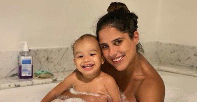 Camilla Camargo se derrete ao posar coladinha com Joaquim: ”Meu filho mais velho”
