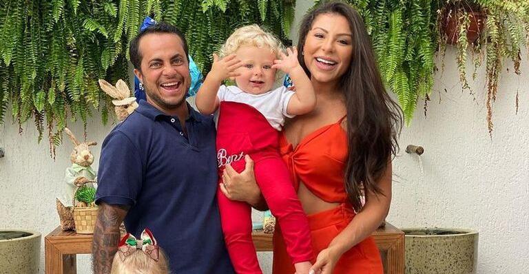 Andressa Ferreira encanta ao mostrar mais uma Páscoa do filho: ”Lindos!”