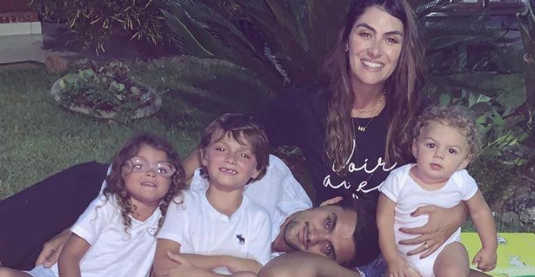 Mariana Uhlmann se derrete ao exibir sua Páscoa em família: ”Presente de Deus!”