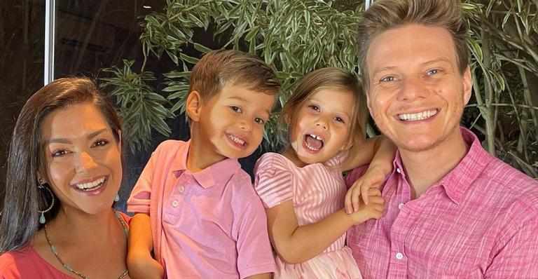 Thaís Fersoza surge ao lado da família em frente a belo arco-íris: ”Muito amor…”