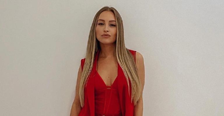 Carla Diaz posa com sua mãe e conquista os internautas: ”Família linda e abençoada”