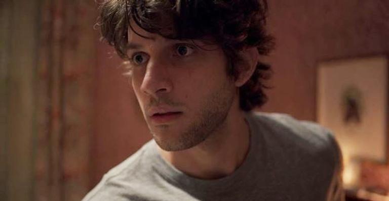 Danilo invade o cativeiro de Lurdes na novela ‘Amor de Mãe’