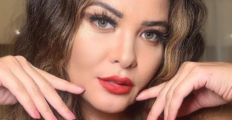 Geisy Arruda ostenta marquinha de bronzeado e brinca: ”Era um biquíni de bolinha bem pequenininho”
