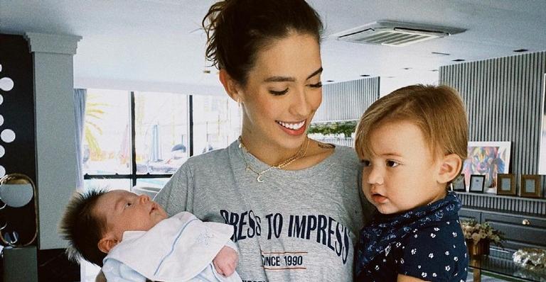 Internada, Gabi Brandt publica vídeos de Davi e Henri e lamenta: ”Saudade dos meus pequenos”