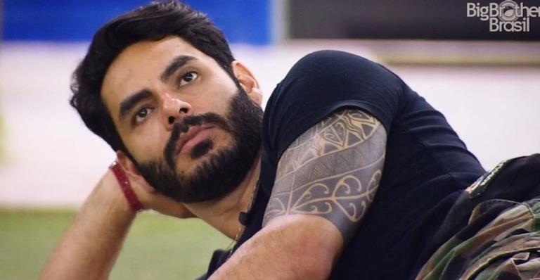 BBB21: Após João expor comentário racista, equipe de Rodolffo pede desculpas: ”Perdoe o que feriu”
