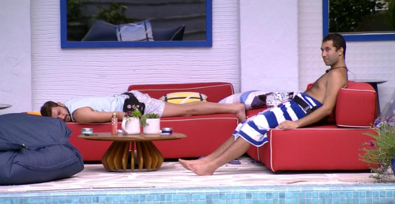 BBB21: Caio sobre Juliette no próximo paredão: ”Não sei se ela vai tão fácil assim, não”