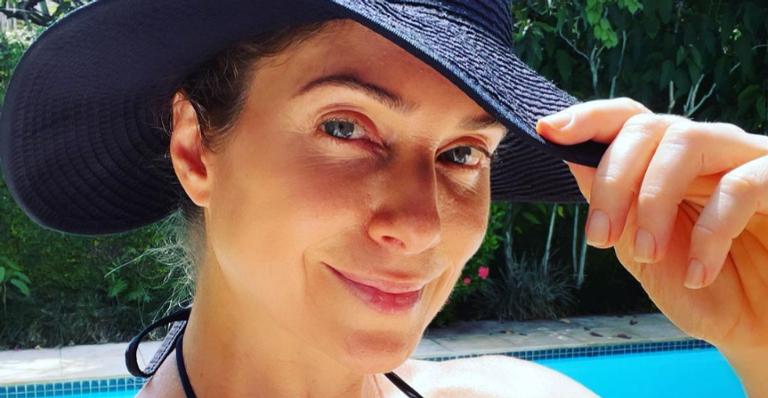Letícia Spiller inicia o dia em clima sereno: ”Hoje tem poesia”