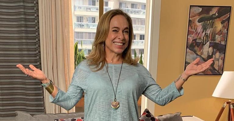 Cissa Guimarães relembra viagem ao lado do filho João: ”Maravilhosa”