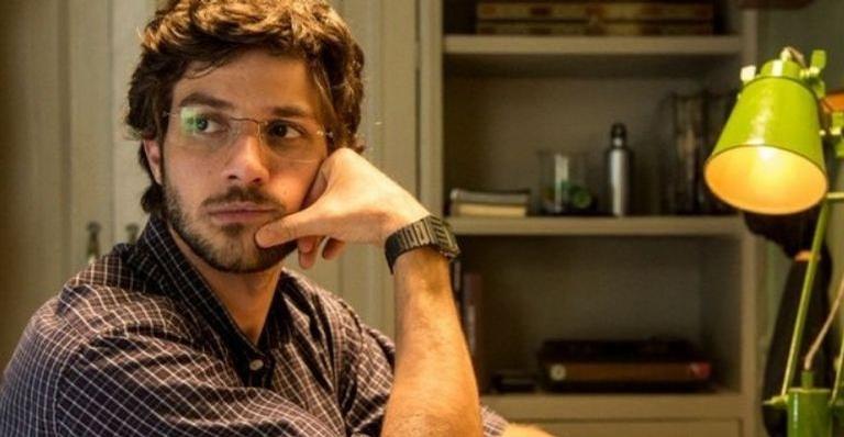 Danilo denuncia Thelma para a polícia em ‘Amor de Mãe’