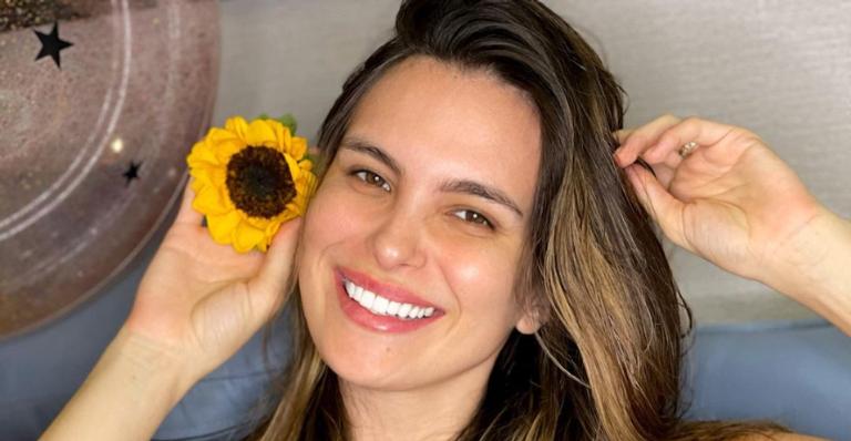 Kamilla Salgado surge deslumbrante em clique antigo na piscina: ”TBT de hoje”