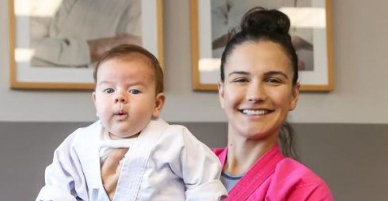 Kyra Gracie encanta ao surgir treinando Jiu-Jitsu com o pequeno Rayan: ”É inexplicável”