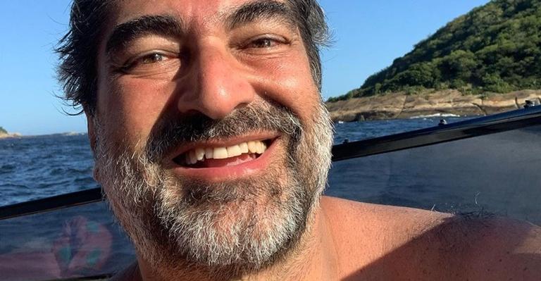Zeca Camargo completa 58 anos e agradece pela saúde: ”Estar bem é o melhor presente”