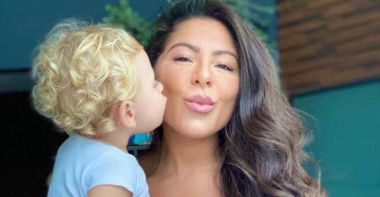 Andressa Ferreira celebra 1 ano e 3 meses do filho e se derrete: ”Meu bebezinho!”