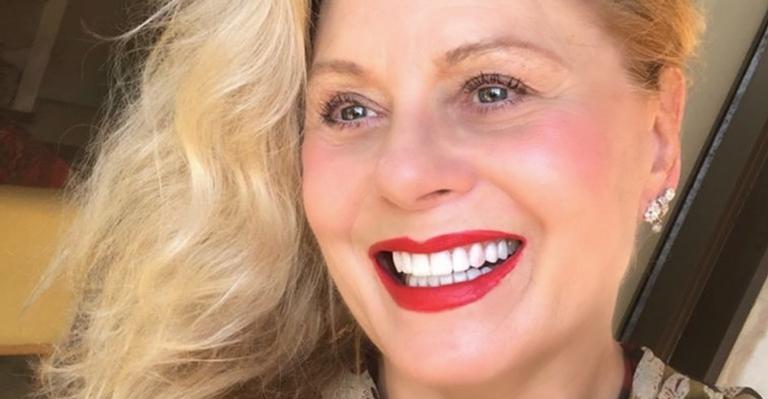 Vera Fischer deixa web babando ao exibir look do dia: ”Cada dia mais linda, deusa”