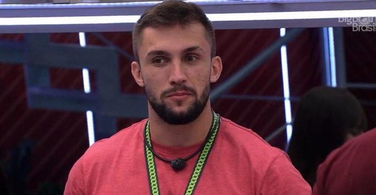 BBB21: Arthur leva punição e xinga produção do reality show