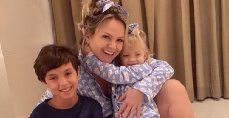 Eliana celebra chegada dos filhos em sua vida: ”Agradeço a Deus por esta troca de amor”