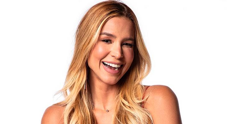 Primeira eliminada do BBB, Kerline surge de biquíni e corpão vira assunto