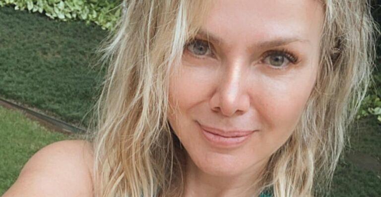 De maiô muito estiloso, Eliana posa deslumbrante e impressiona com corpo escultural: ”Gata”